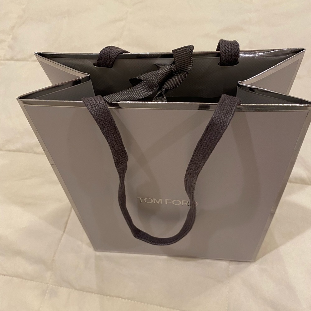 Tom Ford Shopping Paper Bag - Picture 5 of 5